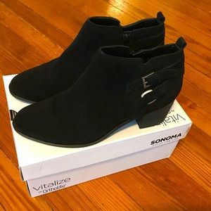 Women’s Sonoma Sonya Black Suede Booties Size 9.5